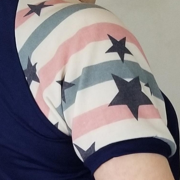 LAST ONE! 1X Patriotic Navy Stars & Stripes Top - Picture 7 of 10